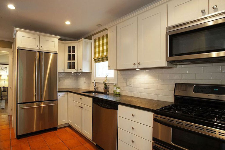 Traditional kitchen with black pearl granite countertops